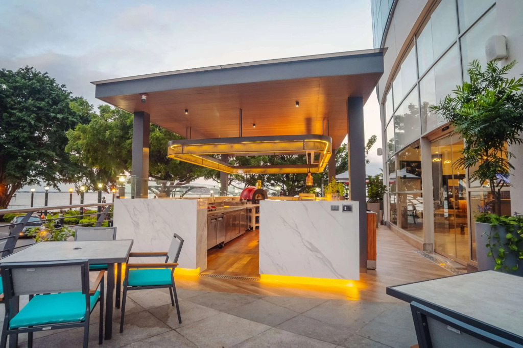 Wyndham Guayaquil, Puerto Santa Ana