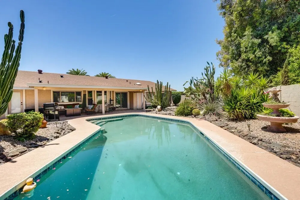 Blissful Scottsdale Home w/ Patio, Fire Pit & Pool