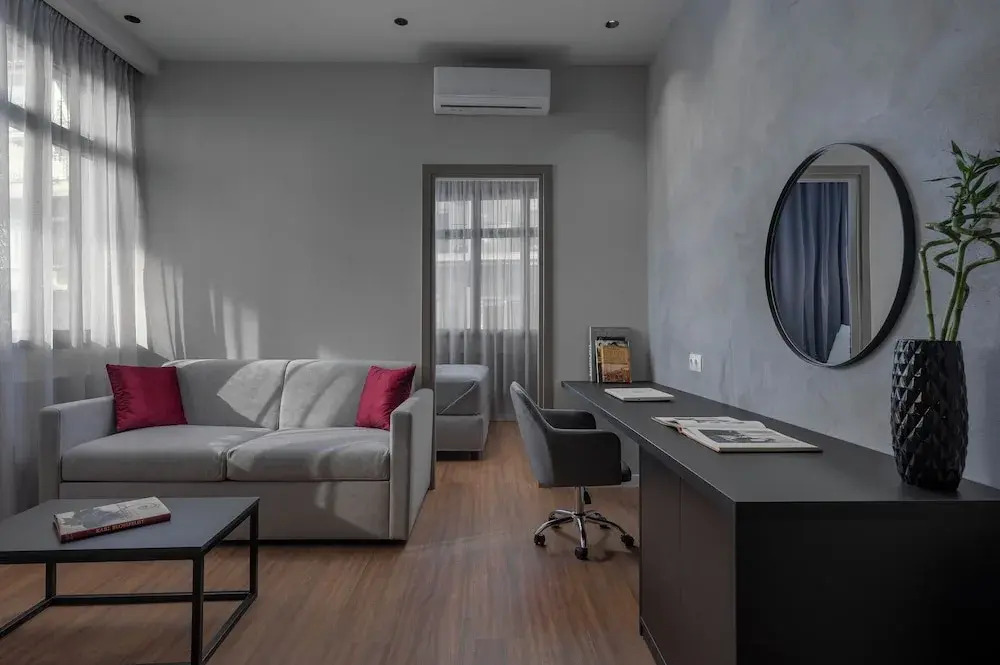 Hebrard Industrial Suites