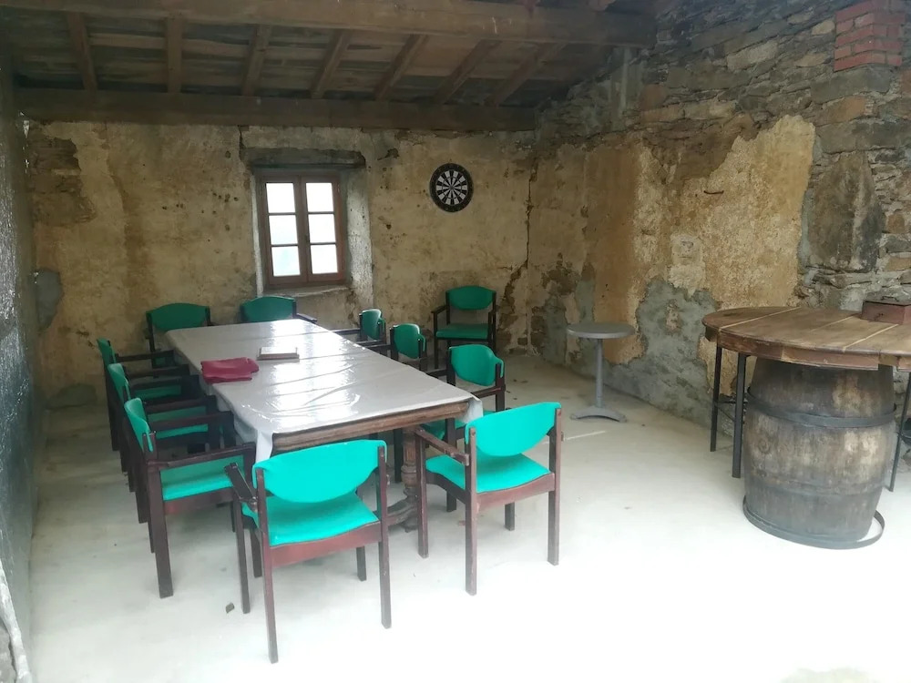 Villa With 5 Bedrooms in Vieillevie, With Wonderful Mountain View, Private Pool, Enclosed Garden - 60 km From the Slopes