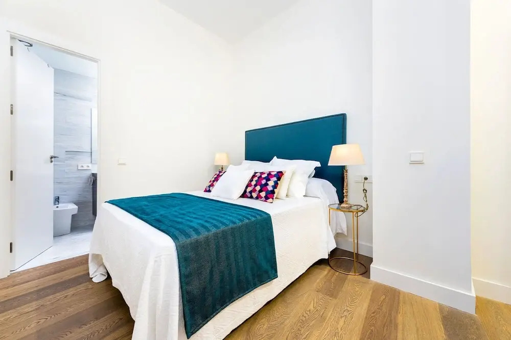 Brand New 2 Bd Apartment on Santa Cruz Quarter Mateos Gago II