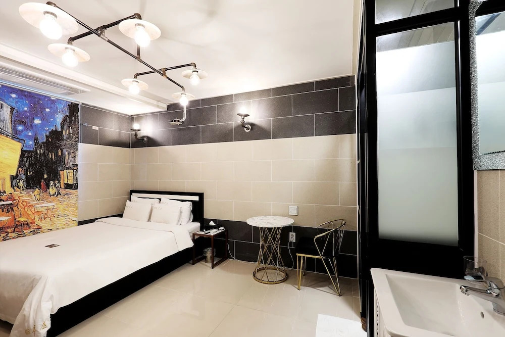 Russo Hotel