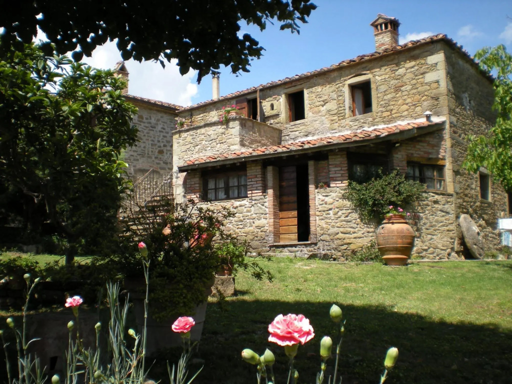 Affordable holiday home with private pool near Cortona-Casa Cortona