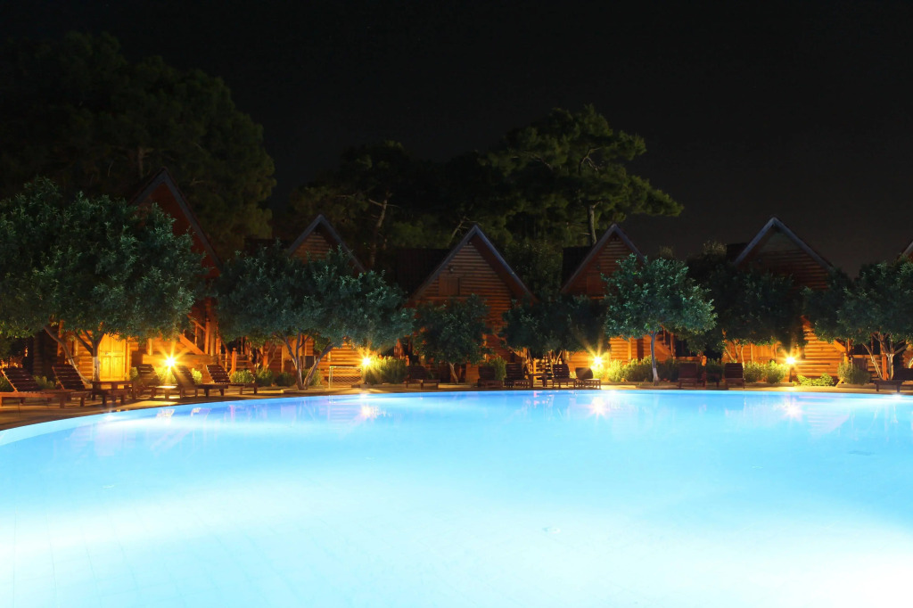 Woodline Hotel