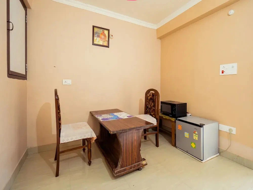 OYO 12395 Home Cozy 1BHK Near Mussoorie Bus Stand