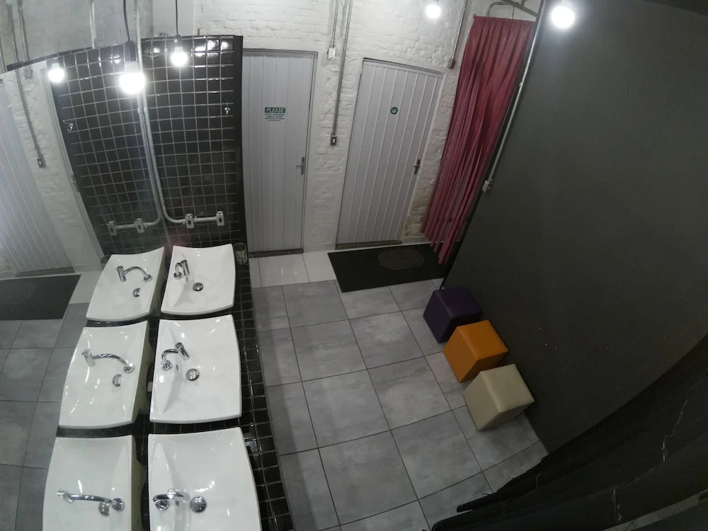 Eco Box Hostel
