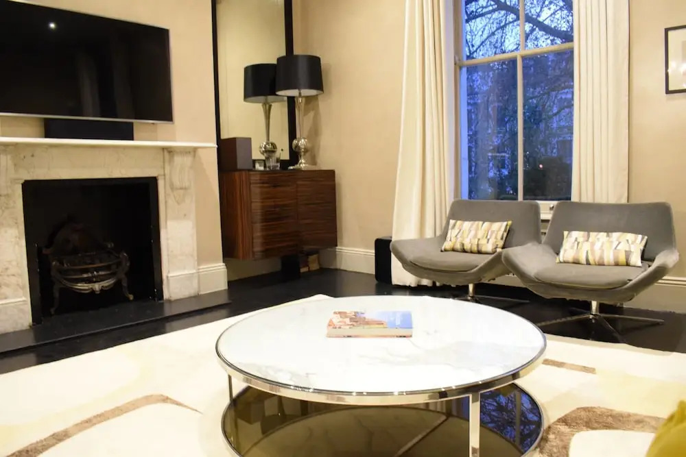 3 Bedroom Apartment in Kensington