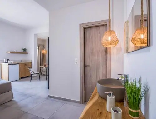 Eleana Apartments