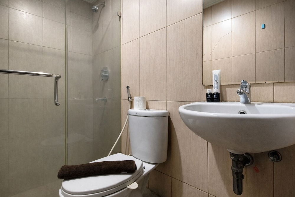 Neat 2Br For 3 Pax At Tamansari Papilio Apartment