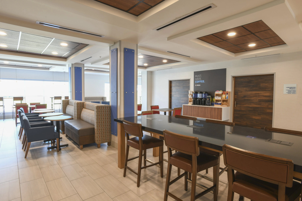 Holiday Inn Express Hotel & Suites Richwood - Cincinnati South by IHG