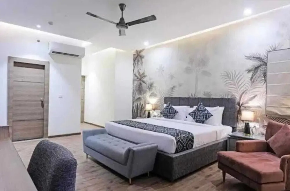 Hotel Kelvish Plaza-Delhi Airport