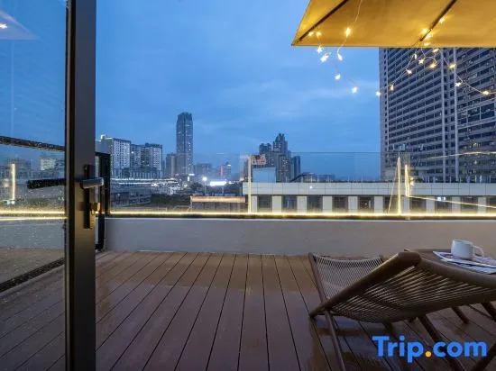 The Andaman Star Trek Hotel (3rd Street, two alleys, Chaoyang Plaza, Nanning)