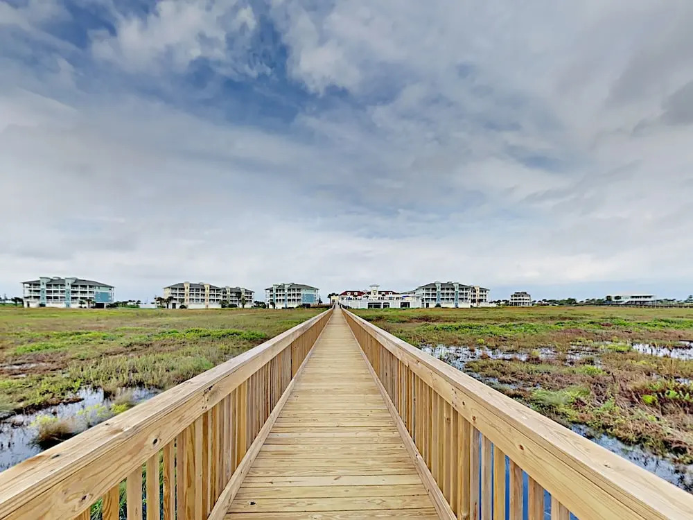 4211 Point West Drive Condo Unit 303 3 Bedrooms 2 Bathrooms Condo