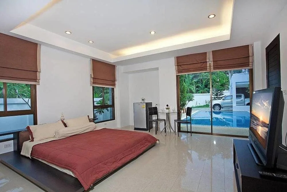 Chalong Sunshine Villa