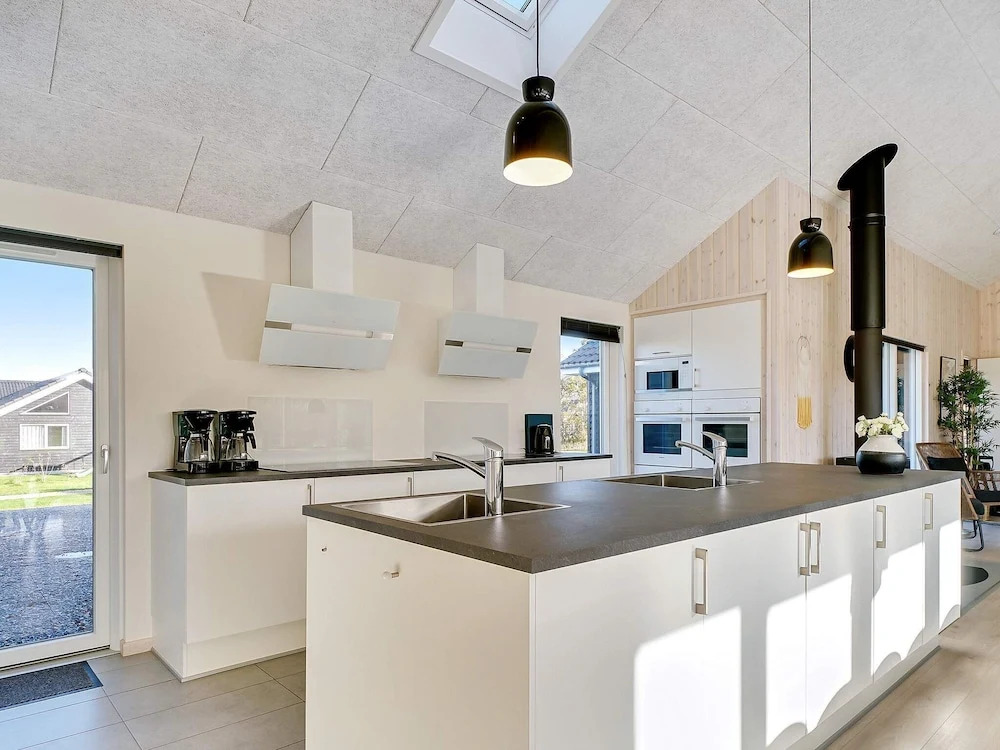 Enticing Holiday Home in Jutland With Swimming Pool