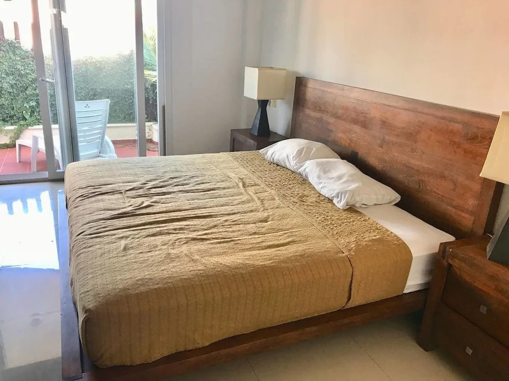 Apartment 101-2 Amalfi by Slieva Near 5th Avenue