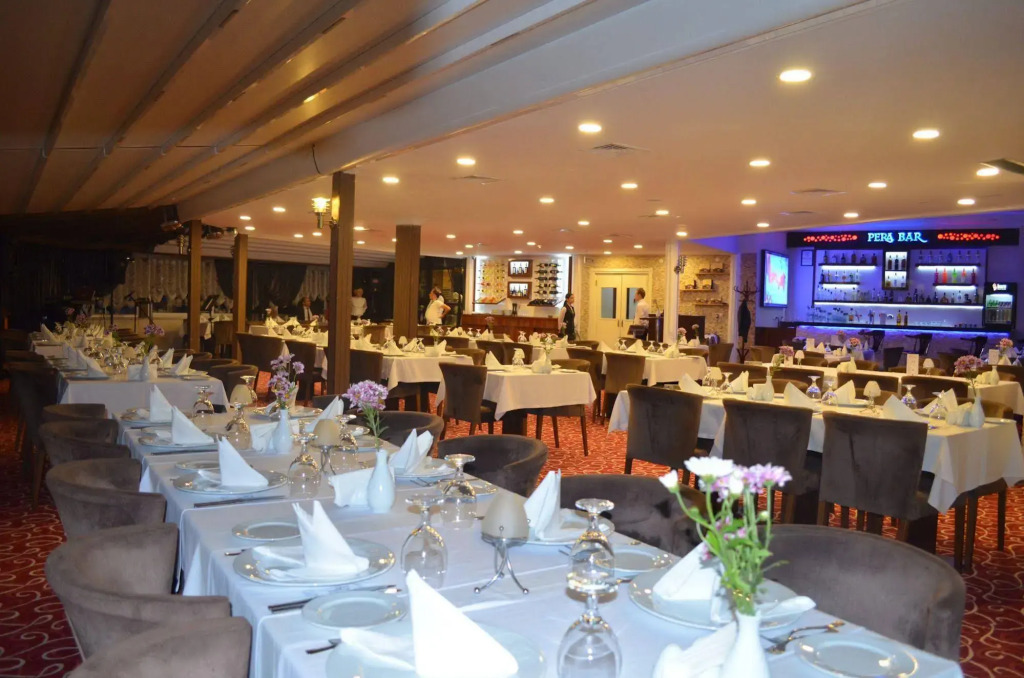 Perama Hotel