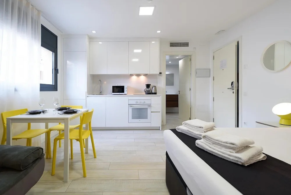 Castell Beach Aparthotel
