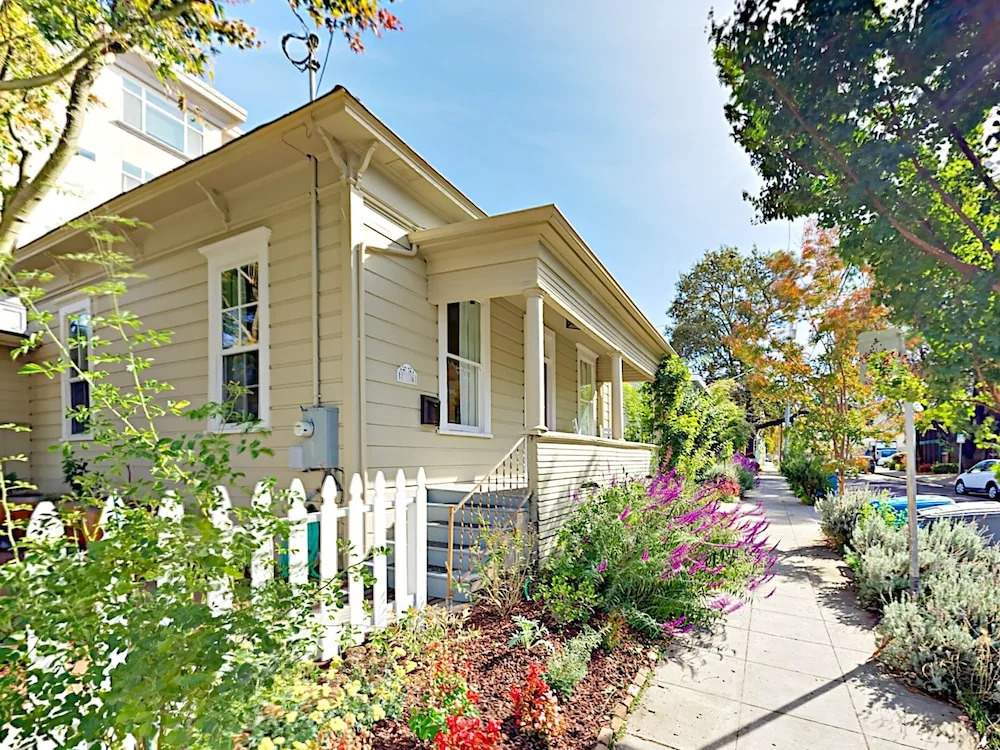 Orchard Home 2 Bedrooms 1 Bathroom Home