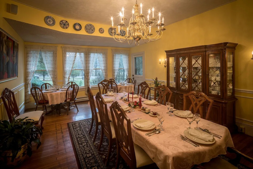 Taylor House Inn