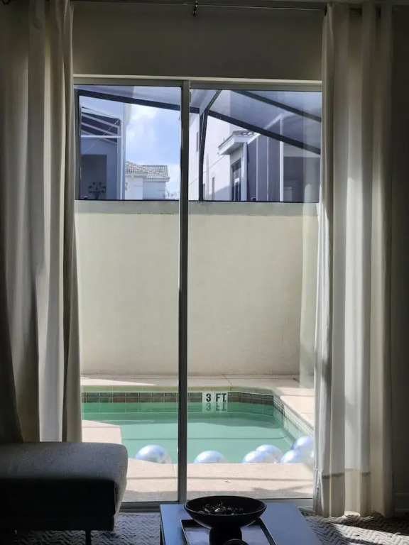 1556 PD - Poolside Bliss: Enchanted 4BR Townhome