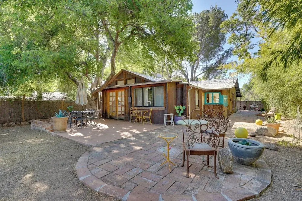 Patagonia Cottage w/ Patio & Yard: Walk to Town