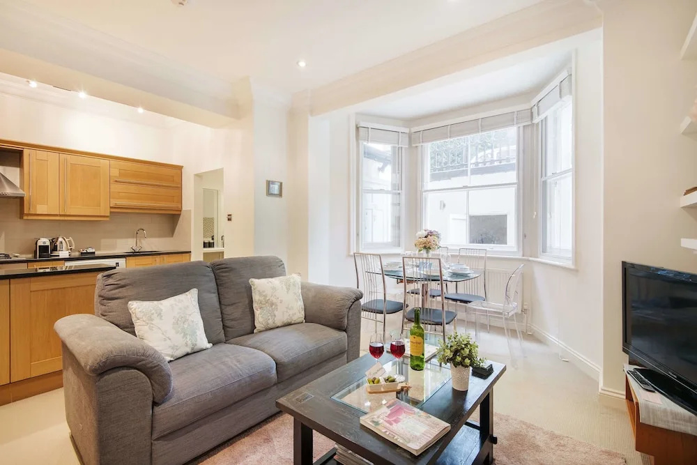 The Earl's Court Square Residence - RNCN