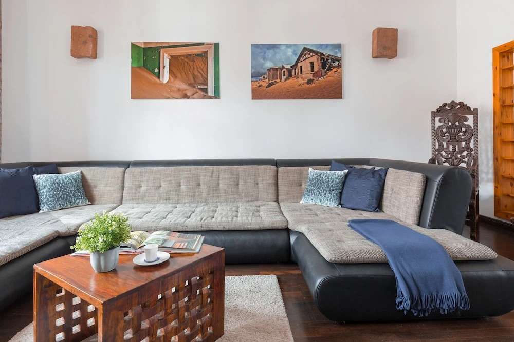 Supercentral Spacious Apartment