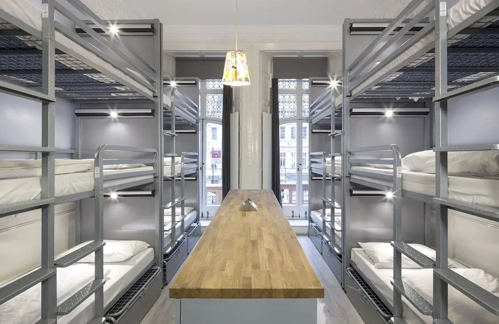 Astor Hyde Park Hostel