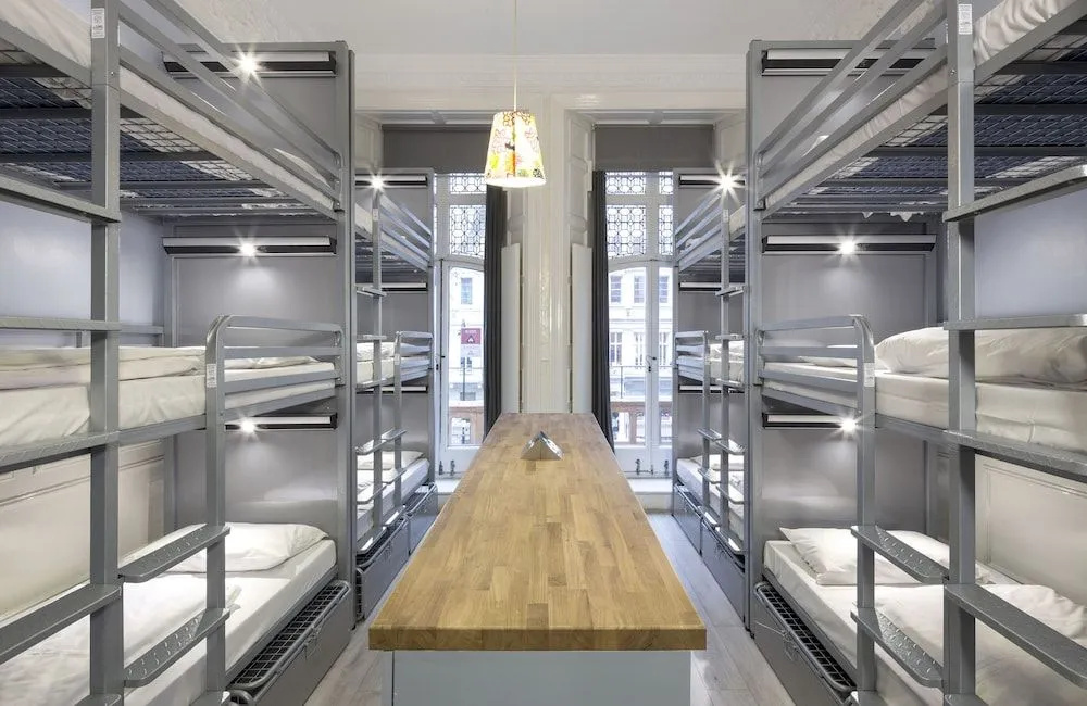 Astor Hyde Park Hostel