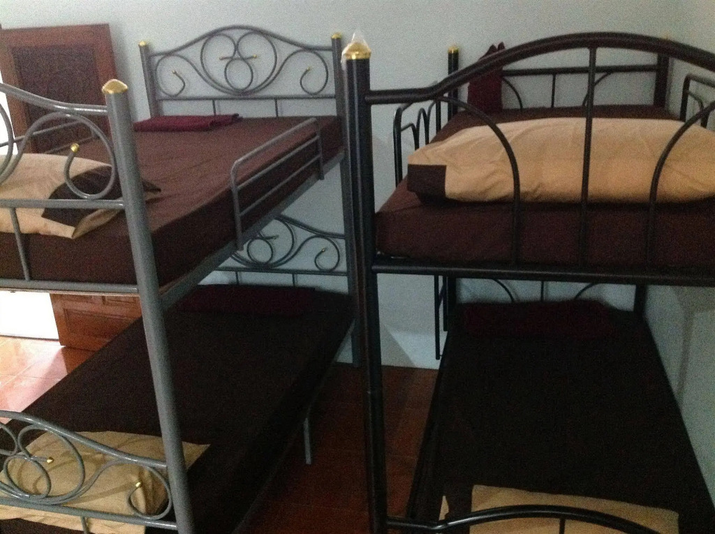 Pen Hostels