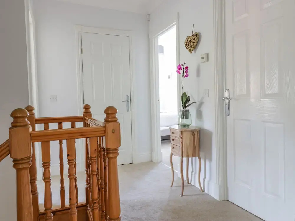 40 Bowmont Court