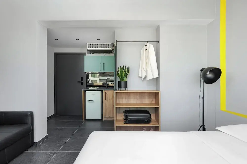 THE URBANIST •inner city residences•