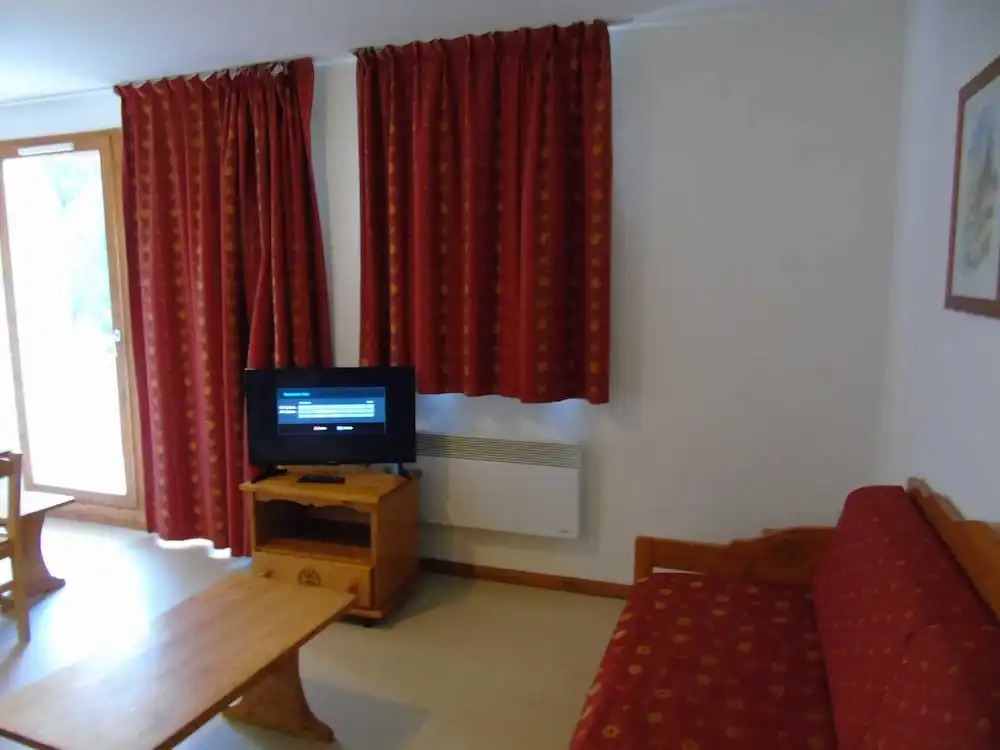 Lou Services Apartment G22 LSI 001