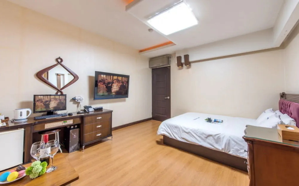 Xi Motel