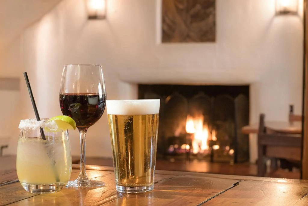 Sagebrush Inn & Suites