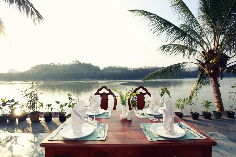 Sengmany Riverside Hotel