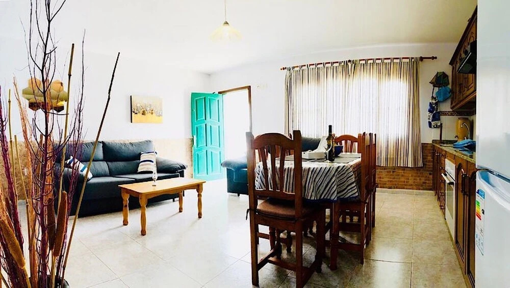 Apartment Oleada With sea Views and Wifi on the Seafront in Caleta de Caballo