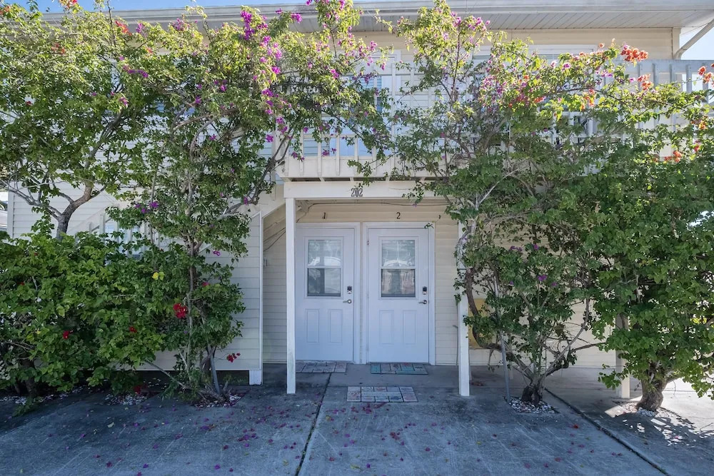 Fairweather Estate #3 - Three Bedroom Apartment