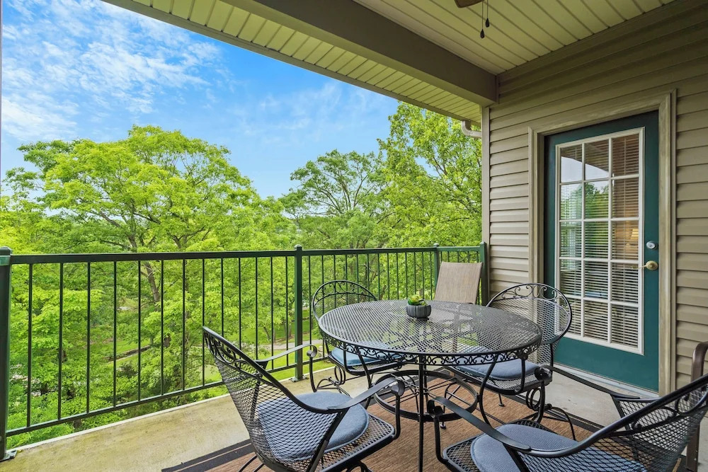 Holiday Ridge Retreat 11 - Holiday Hills Branson - Golf Resort - Outdoor Pools