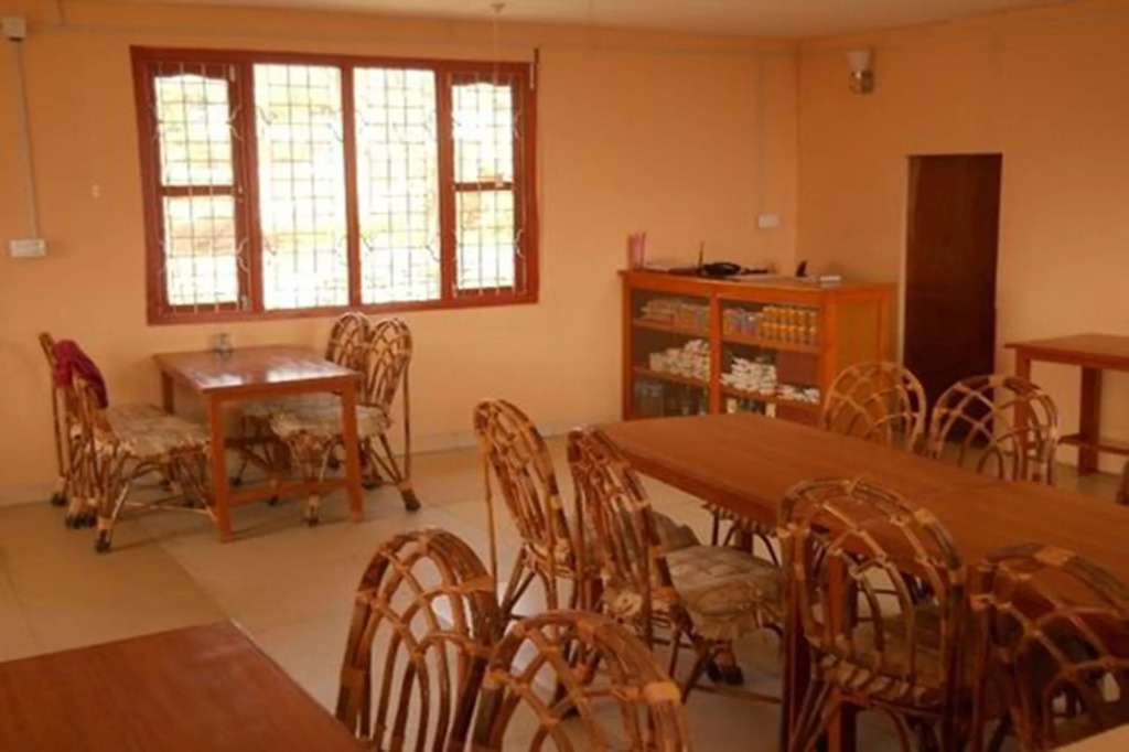 Dhampus Resort
