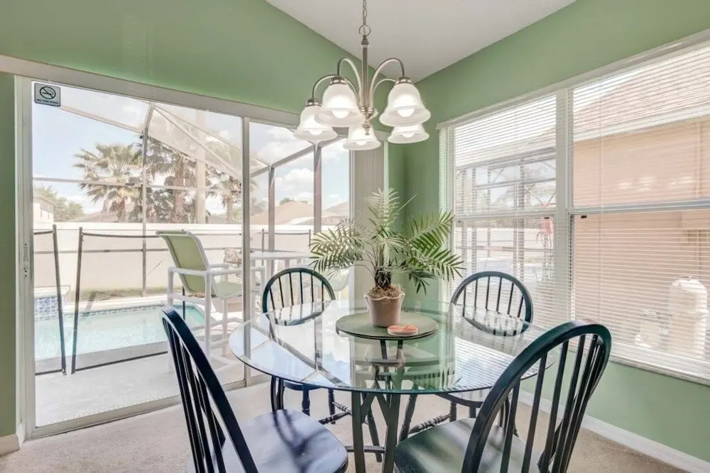 Southern Exposure Private Pool! 3 Bedroom Home by RedAwning