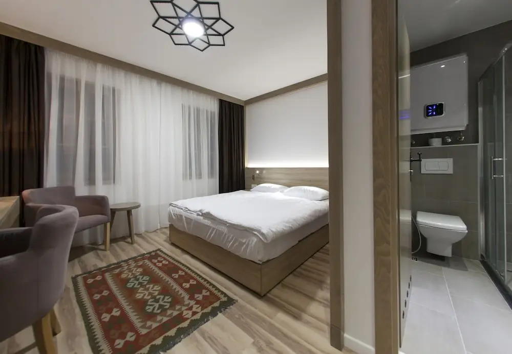 Hotel Emen