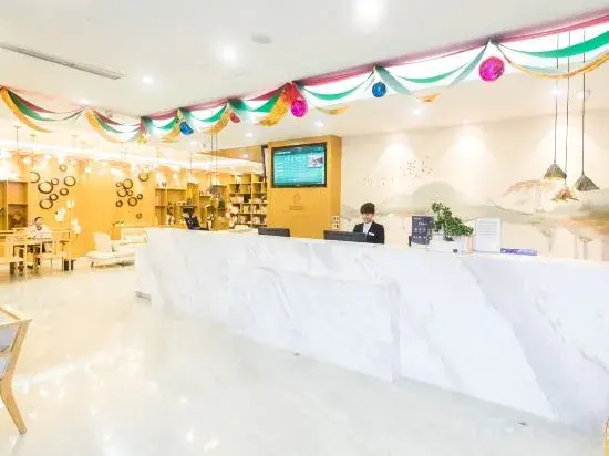 Infully Hotel (Chengdu Longquan Headquarters Economic Port Sichuan Normal University)
