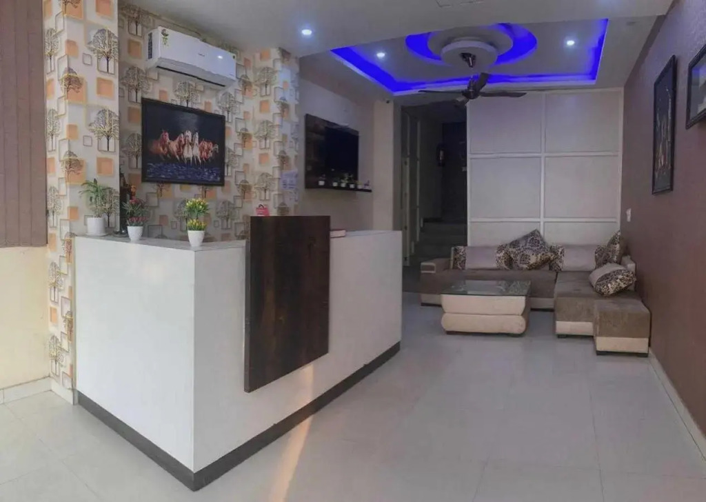 OYO Flagship 70284 Prince Home Stay