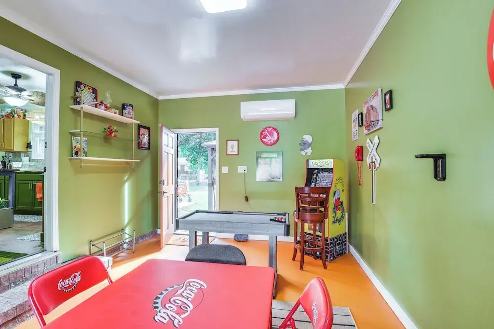 1 Mi to Fort Bragg: Family Home w/ Backyard