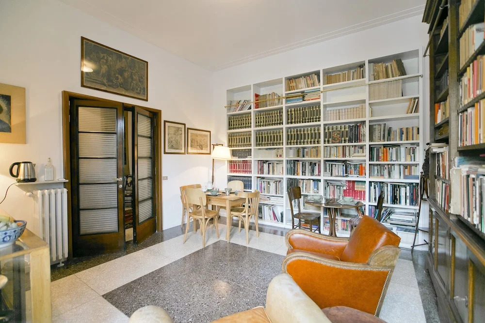 Aventino Orange Garden Suites