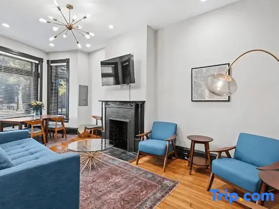Luxury, Historic 4Bd Rowhouse in the Heart of DC!