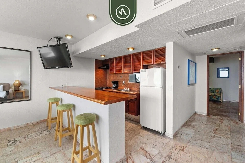 Costa Sur Suite 2 - Oceanview 1 BR Condo - Pool - Cleaning Included