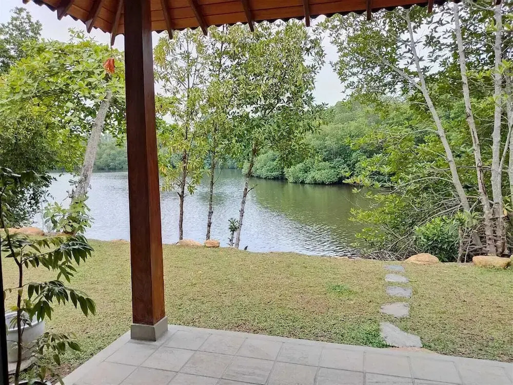River Shades Hotel